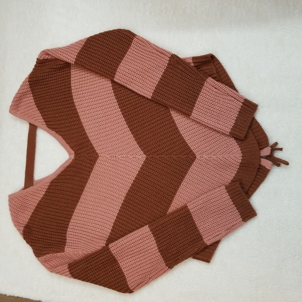 Derek❤heart Sweater with laced back